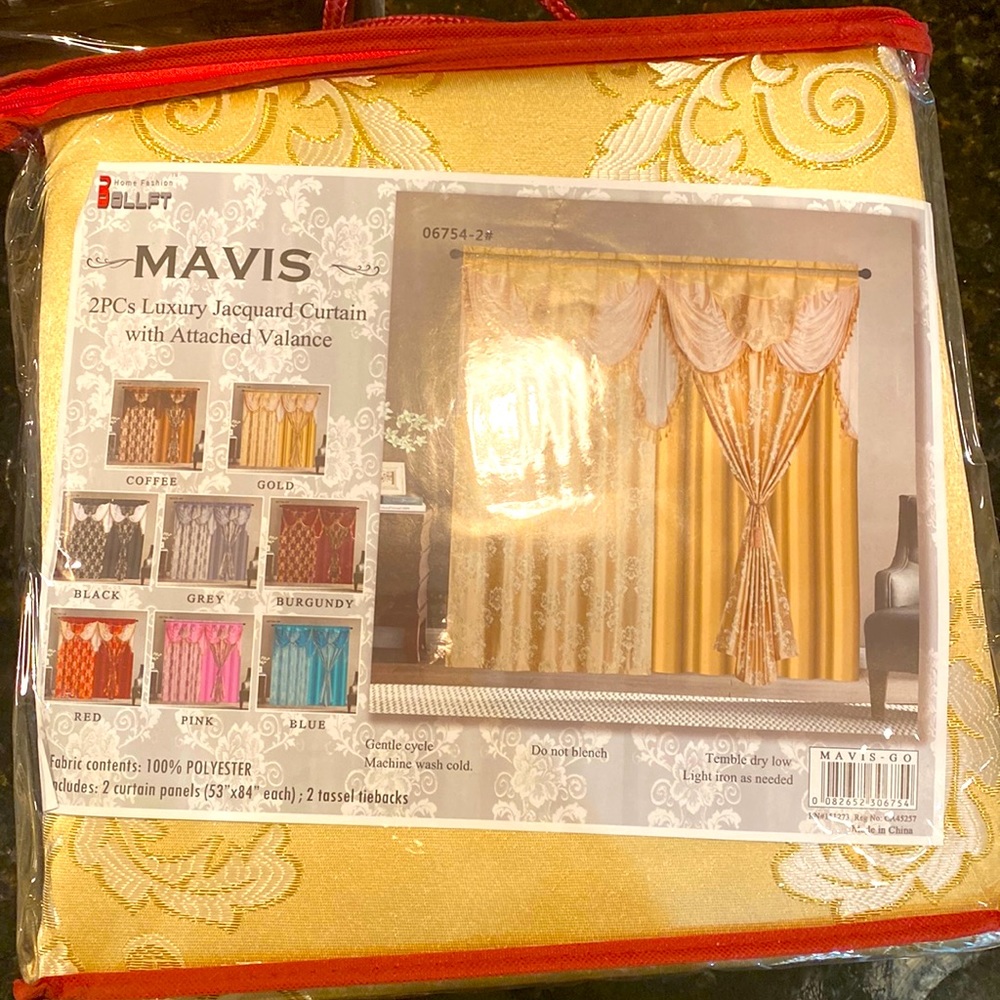 2PCs Luxury Jacquard Curtain With Attached Valance